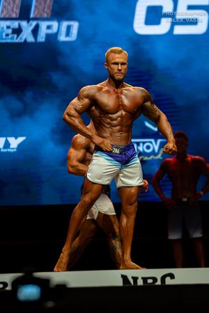 MEN'S PHYSIQUE 179